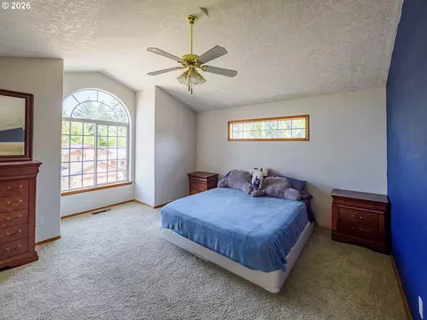 Bedroom - 4029 NE 16th Ct, Gresham, OR 97030 photo 1 of 5