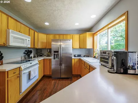 Kitchen - 4029 NE 16th Ct, Gresham, OR 97030 photo 1 of 1