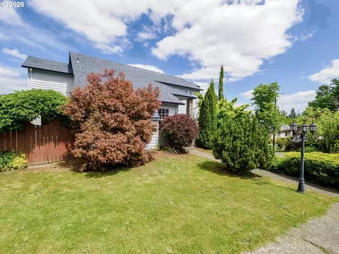 Exterior - 4029 NE 16th Ct, Gresham, OR 97030 photo 5 of 5