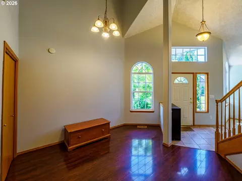 Entry Way - 4029 NE 16th Ct, Gresham, OR 97030 photo 1 of 4