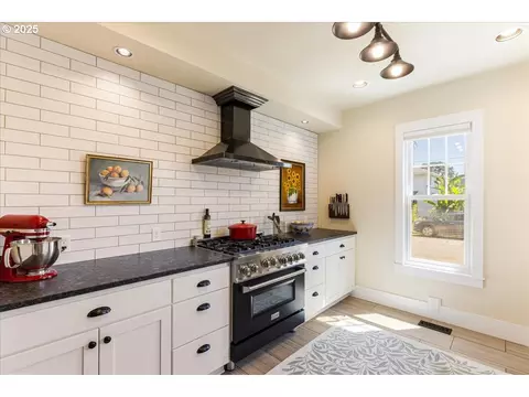 Kitchen - 1212 E 6th St, Newberg, OR 97132 photo 1 of 4
