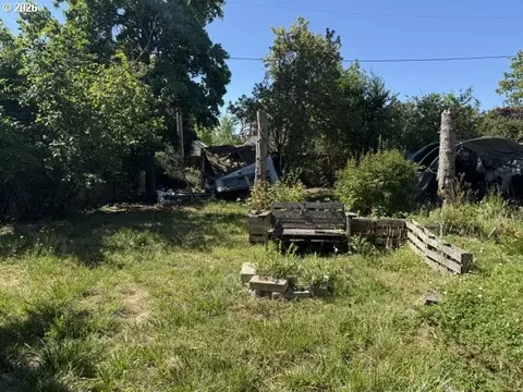Exterior - 54 E 24th Ave, Eugene, OR 97405 photo 3 of 6