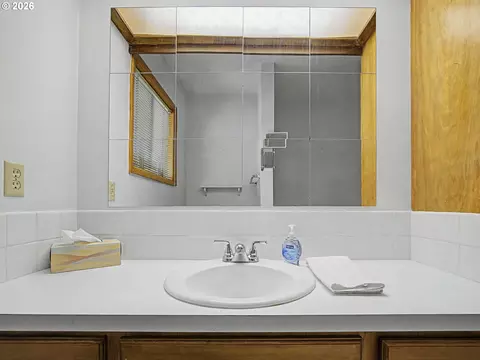 250 SE Juniper Ave, Gresham, OR 97080 photo 29
