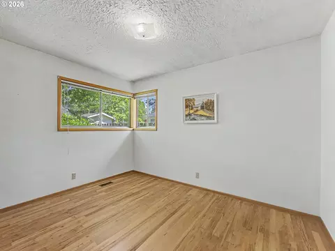 250 SE Juniper Ave, Gresham, OR 97080 photo 26
