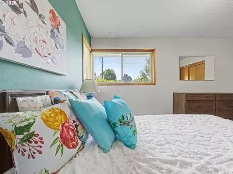 250 SE Juniper Ave, Gresham, OR 97080 photo 23