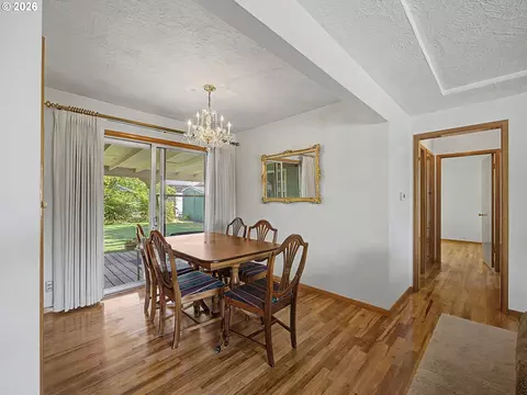 250 SE Juniper Ave, Gresham, OR 97080 photo 7