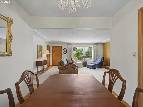 250 SE Juniper Ave, Gresham, OR 97080 photo 8