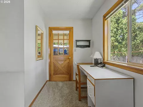 250 SE Juniper Ave, Gresham, OR 97080 photo 21