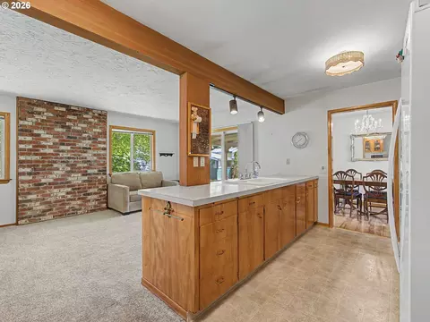 250 SE Juniper Ave, Gresham, OR 97080 photo 18