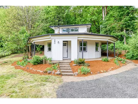 280 Lombard St, Falls City, OR 97344