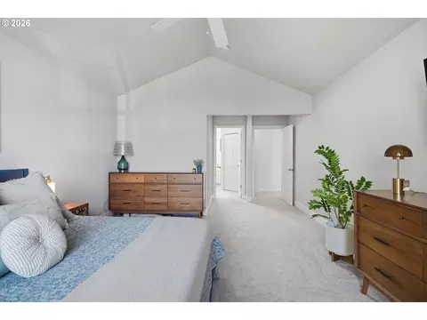 Bedroom - 2440 NW 25th Ave, Camas, WA 98607 photo 3 of 6