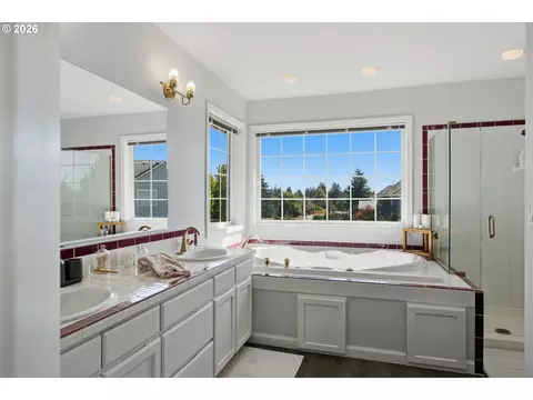 Bath - 2440 NW 25th Ave, Camas, WA 98607 photo 1 of 4