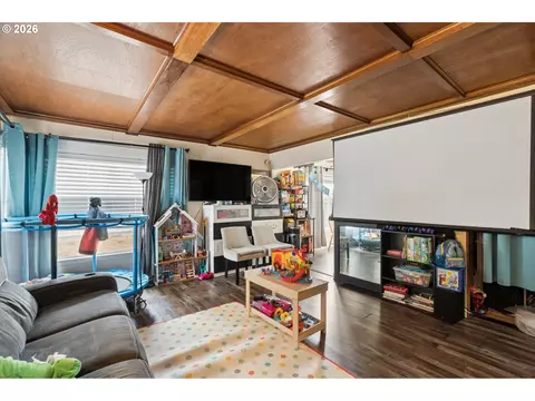 Living - 22222 SE Ash St, Gresham, OR 97030 photo 4 of 4