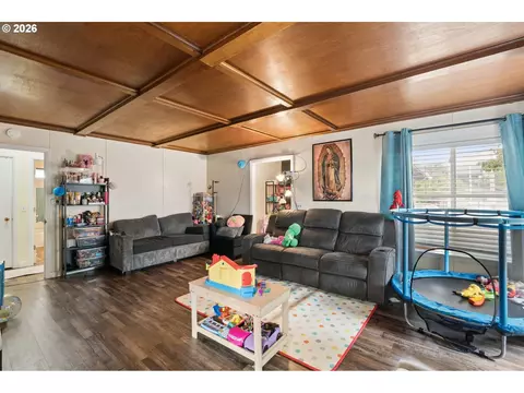 Other - 22222 SE Ash St, Gresham, OR 97030 photo 7 of 12