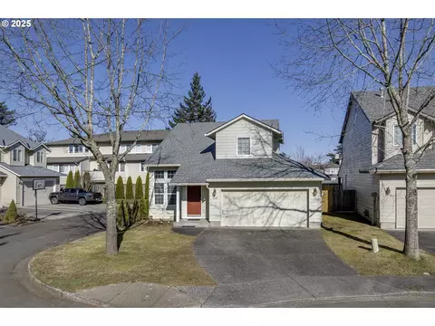 1057 SW 24th St, Troutdale, OR 97060