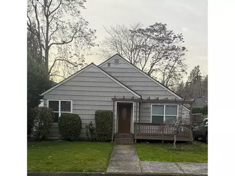 1845 E Nob Hill St SE, Salem, OR 97302