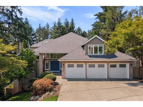 19042 35th Pl, Lake Oswego, OR 97034