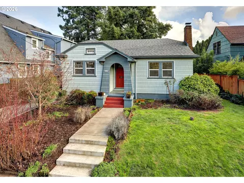 2416 NE 32nd Ct, Portland, OR 97212