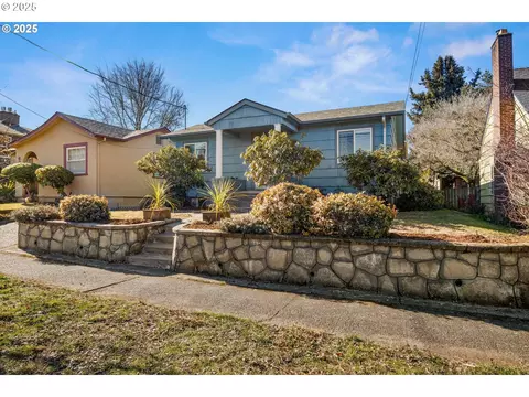 6403 NE 38th Ave, Portland, OR 97211