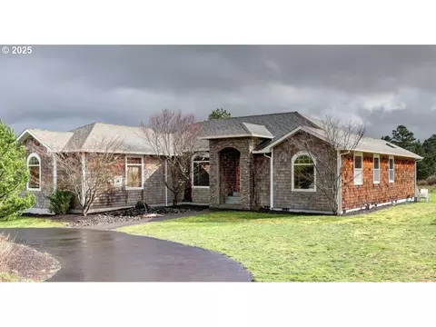 89563 Lakeside Ct, Warrenton, OR 97146