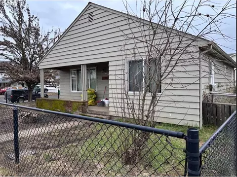 2321 Sunset Dr, Forest Grove, OR 97116