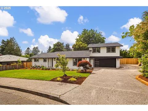1475 Mesa Ave, Eugene, OR 97405