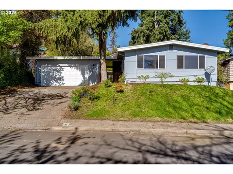 3974 Oak St, Eugene, OR 97405
