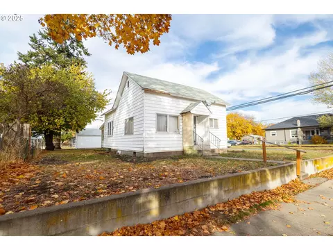 1425 Jackson Ave, La Grande, OR 97850