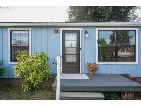 Exterior - 1995 J St, Springfield, OR 97477 photo 1 of 11