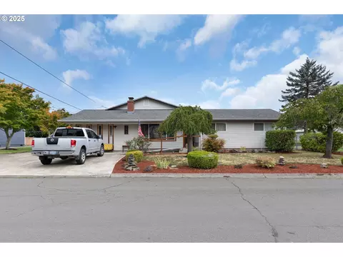 1862 NW Oerding Ave, Roseburg, OR 97471