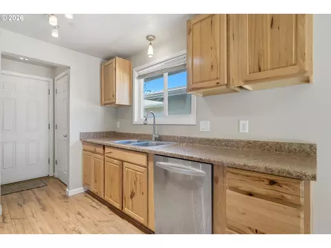 2122 NW 14th St, Gresham, OR 97030 photo 10
