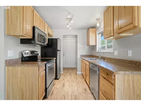 2122 NW 14th St, Gresham, OR 97030 photo 8