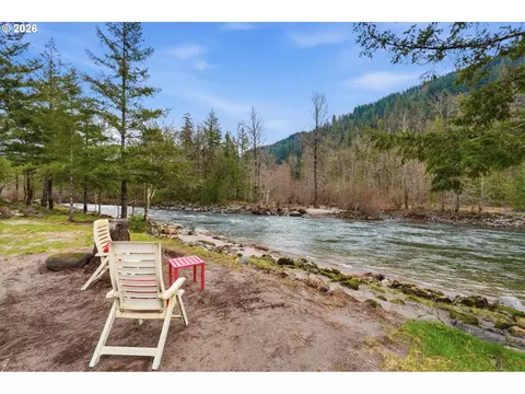 View/Area - 57206 E Marmot Rd, Sandy, OR 97055 photo 2 of 4