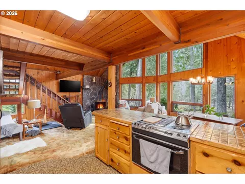 Kitchen - 57206 E Marmot Rd, Sandy, OR 97055 photo 3 of 3