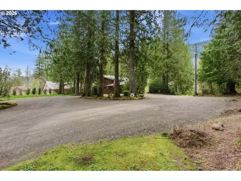 Exterior - 57206 E Marmot Rd, Sandy, OR 97055 photo 4 of 16