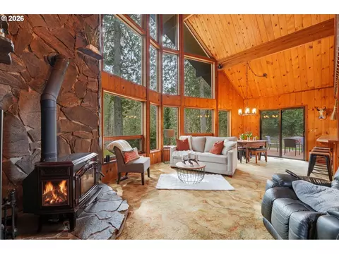 Living - 57206 E Marmot Rd, Sandy, OR 97055 photo 2 of 2