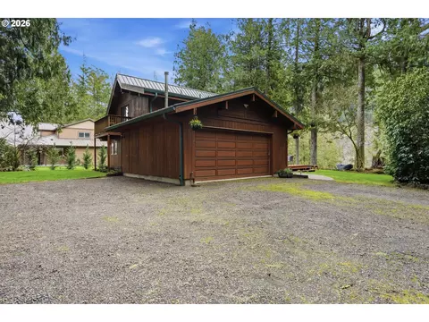Exterior - 57206 E Marmot Rd, Sandy, OR 97055 photo 6 of 16