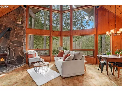 Living - 57206 E Marmot Rd, Sandy, OR 97055 photo 1 of 2