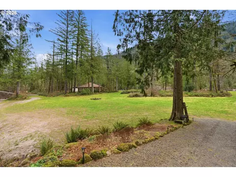 Exterior - 57206 E Marmot Rd, Sandy, OR 97055 photo 12 of 16