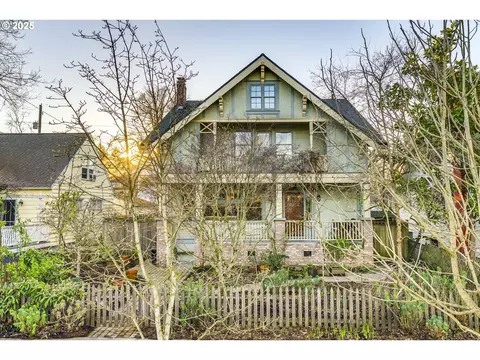 5735 NE Cleveland Ave, Portland, OR 97211