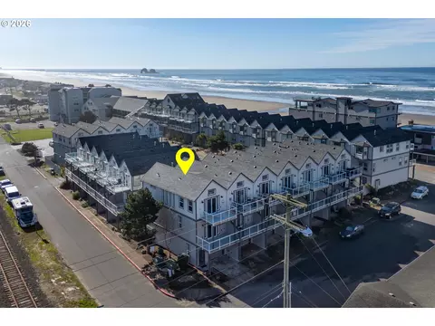 108 N 3rd Ave, Rockaway Beach, OR 97136