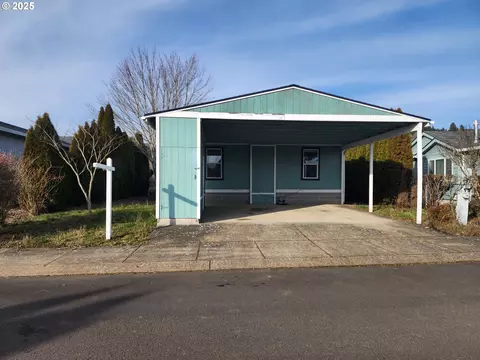 221 NW Blair St #8, Sheridan, OR 97378