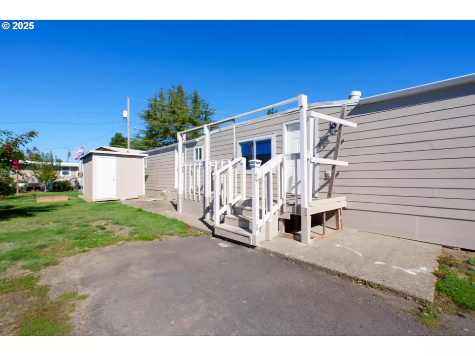 2400 SE Stratus Ave #33, Mcminnville, OR 97128 photo 4