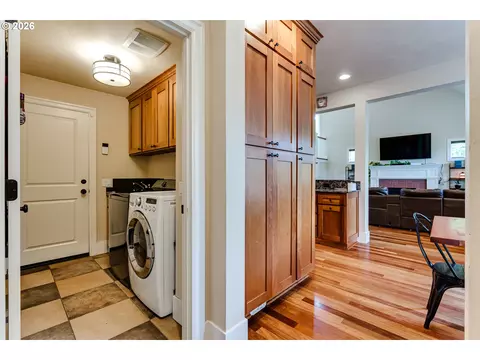 Other - 2251 Comstock Ave, Eugene, OR 97408 photo 4 of 12