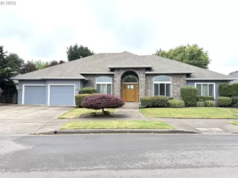 2602 Cumberland Dr, Eugene, OR 97408
