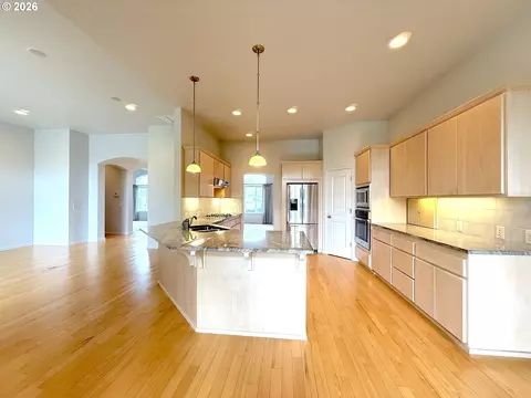 Kitchen - 2602 Cumberland Dr, Eugene, OR 97408 photo 1 of 4