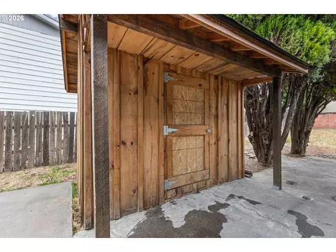 Other - 806 SW 15th St, Pendleton, OR 97801 photo 2 of 5