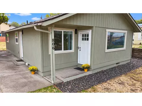 Exterior - 806 SW 15th St, Pendleton, OR 97801 photo 8 of 9