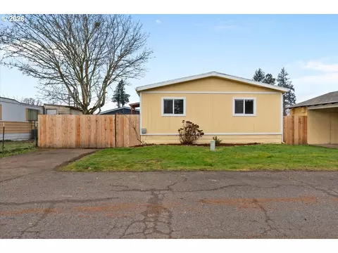 9874 Golf Club Rd #82, Stayton, OR 97383