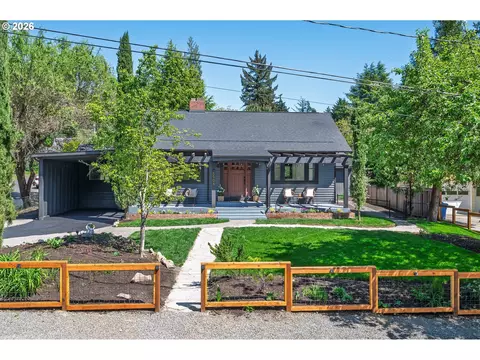 5908 SW 45th Ave, Portland, OR 97221